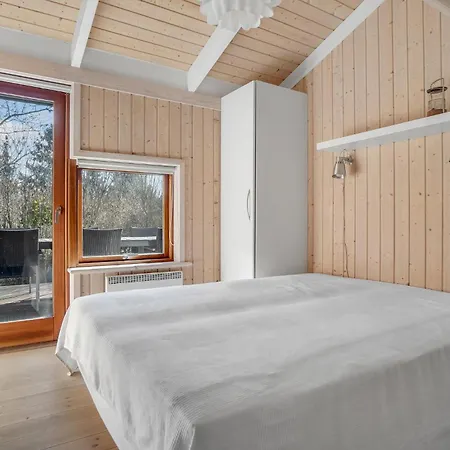 3 Bedroom Stunning In * Fårevejle