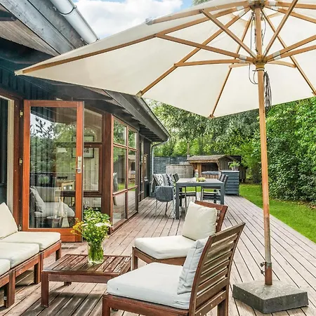 Casa de Férias 3 Bedroom Stunning In Fårevejle
