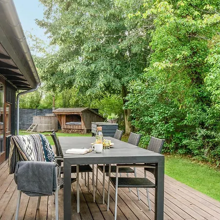 3 Bedroom Stunning In *